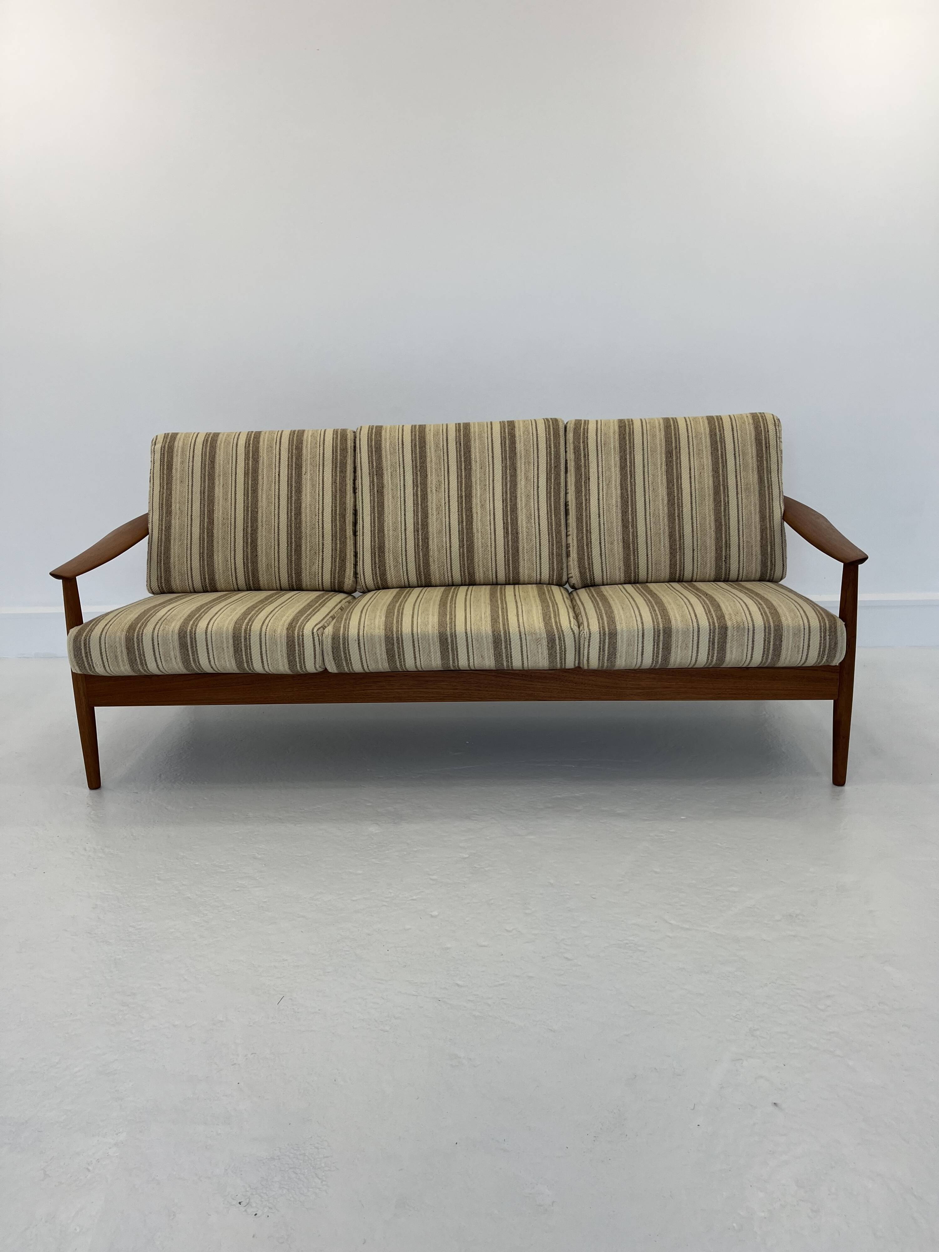 Danish Three-Seater Sofa in Teak by Arne Vodder for France & Son, 1960s