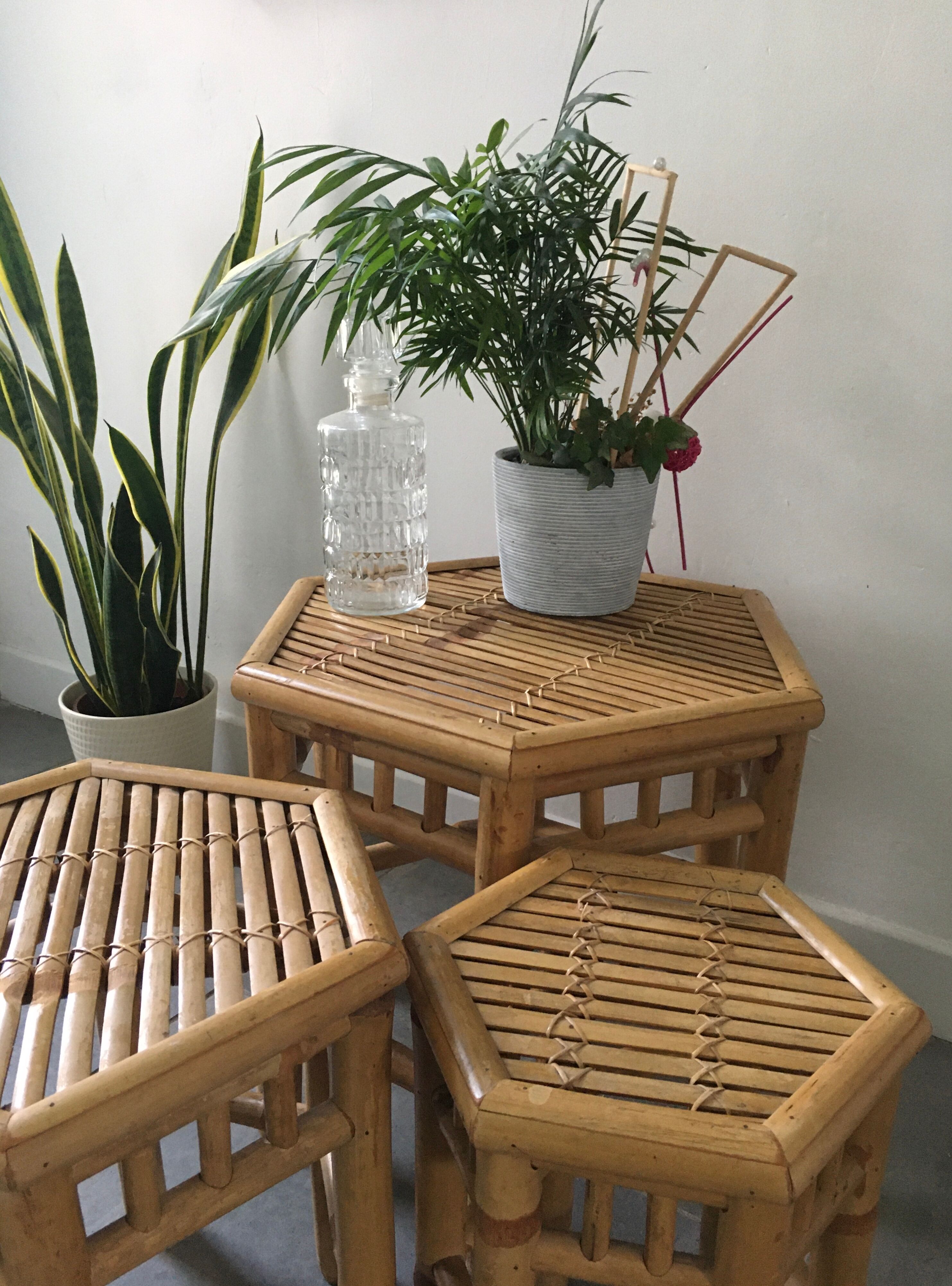 Set bamboo tables