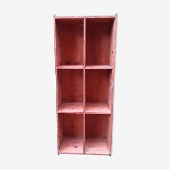 Shelf to put or hang