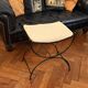 Tabouret curule en fer forgé noir