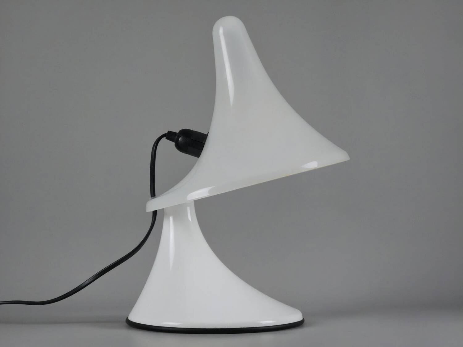 Rare paire de lampes de table Art Plex Venezia 'Karin-M'.
