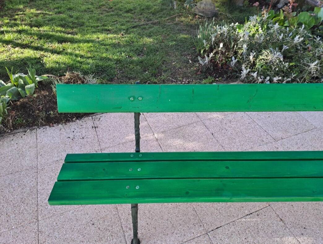 Large wooden and cast iron garden bench 224 cm