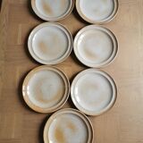 service of 7 vintage plates in Marais sandstone