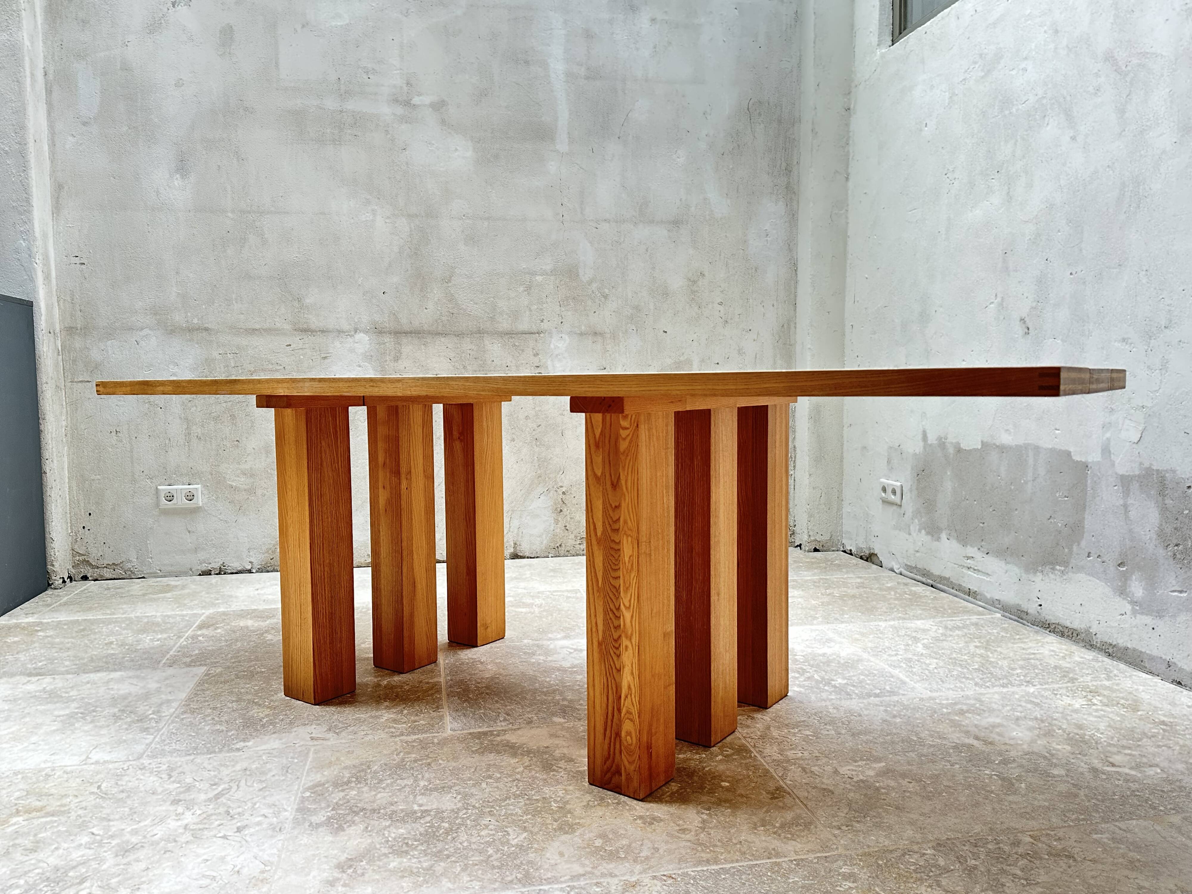 Mario Bellini LA BASILIQUE pour CASSINA