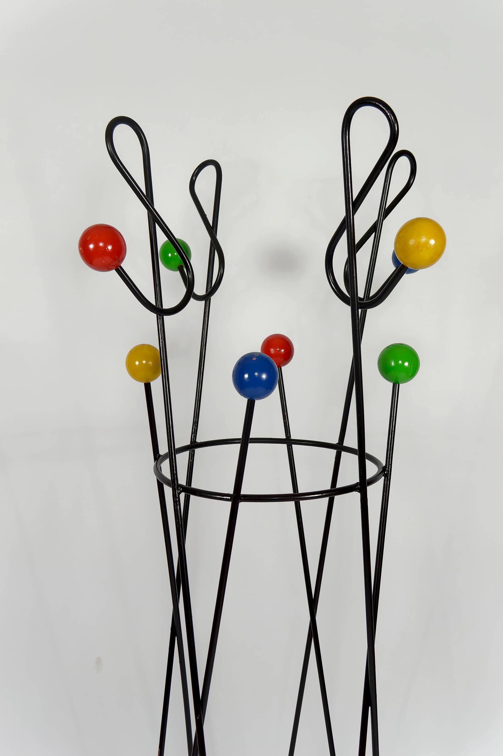 Porte-manteau « Clé de sol », par Roger Féraud, circa 1950
