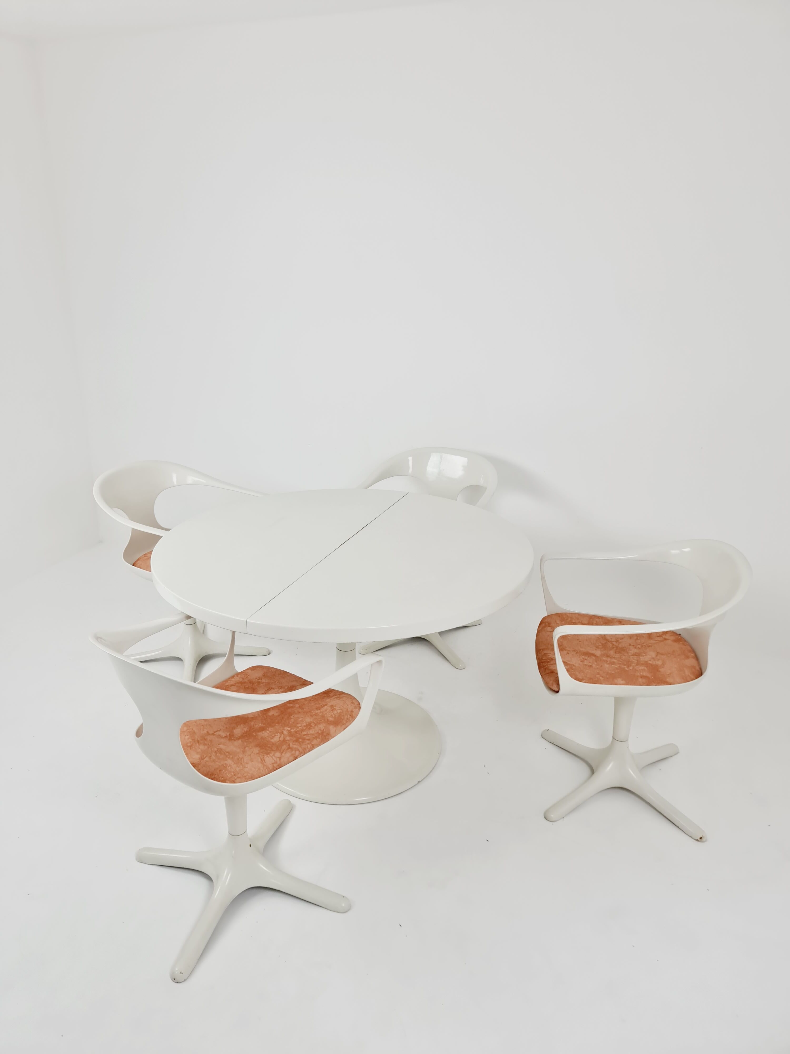 Set space age par Konrad Schäfer pour Interlübke