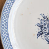 Sarreguemines earthenware plates, Old Delft model