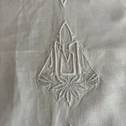 Nappe brodée ancienne