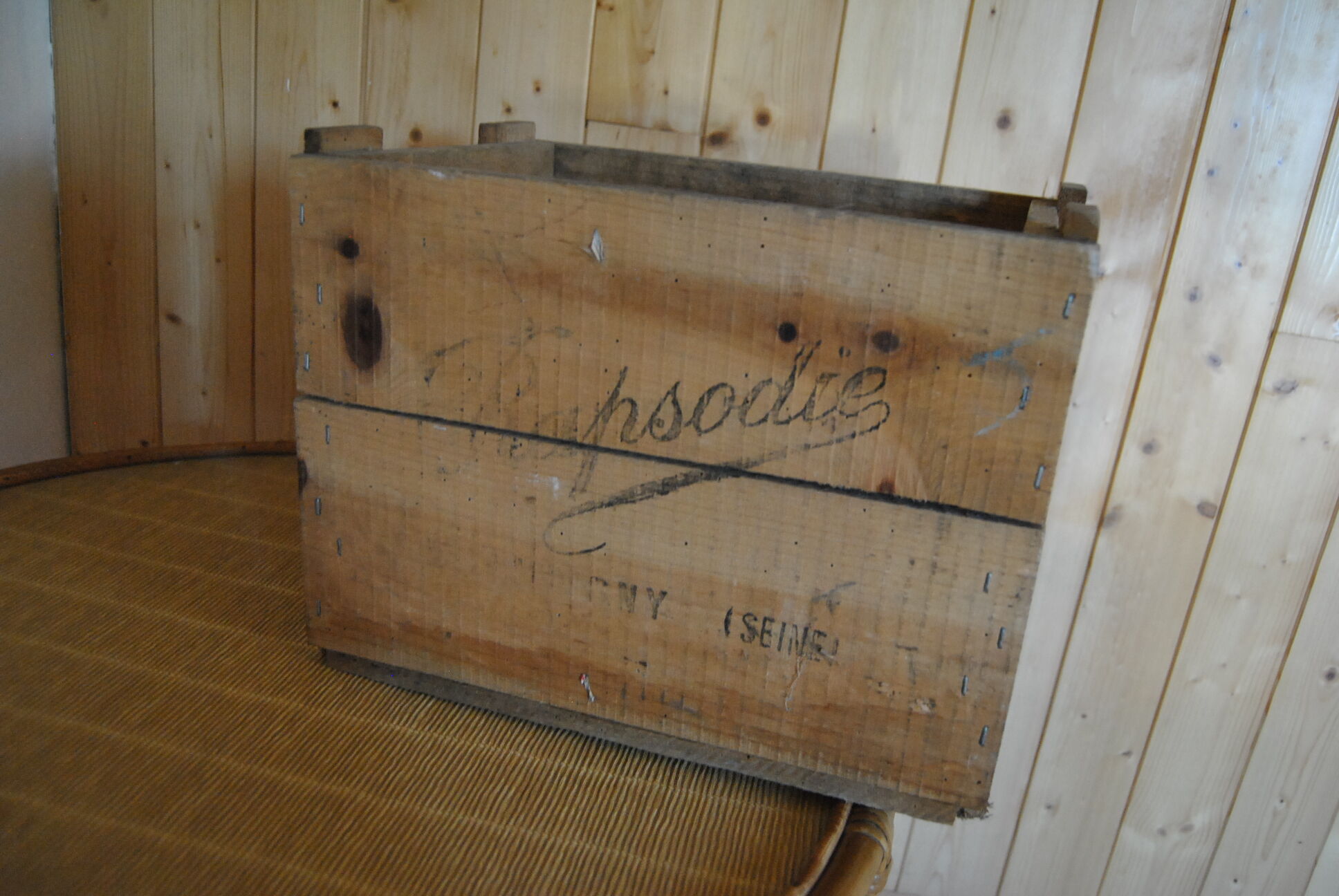 Vintage "Rapsodie" wooden box