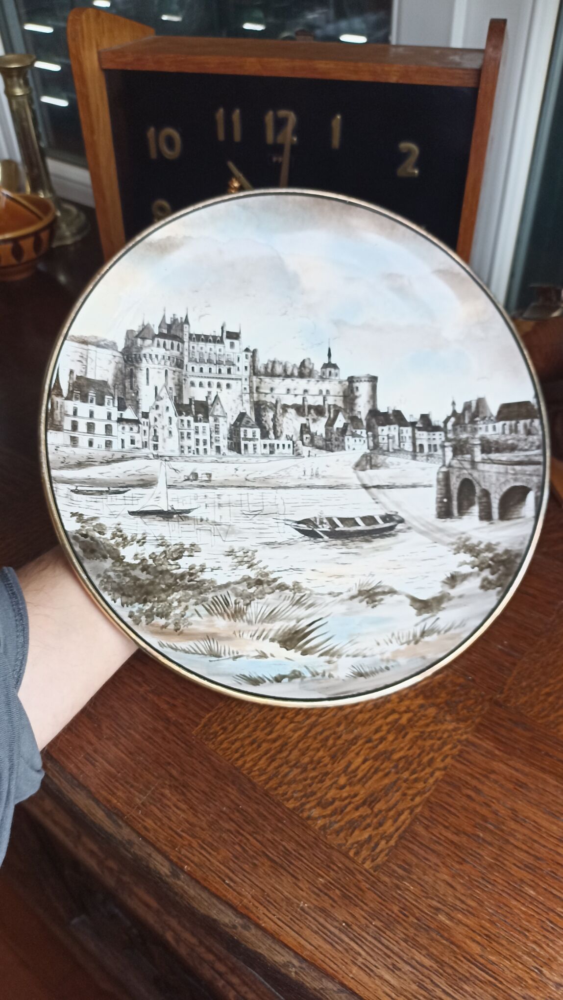 Art Deco decorative dish Creil and Montereau Choisy-le-Roi Château d'Amboise