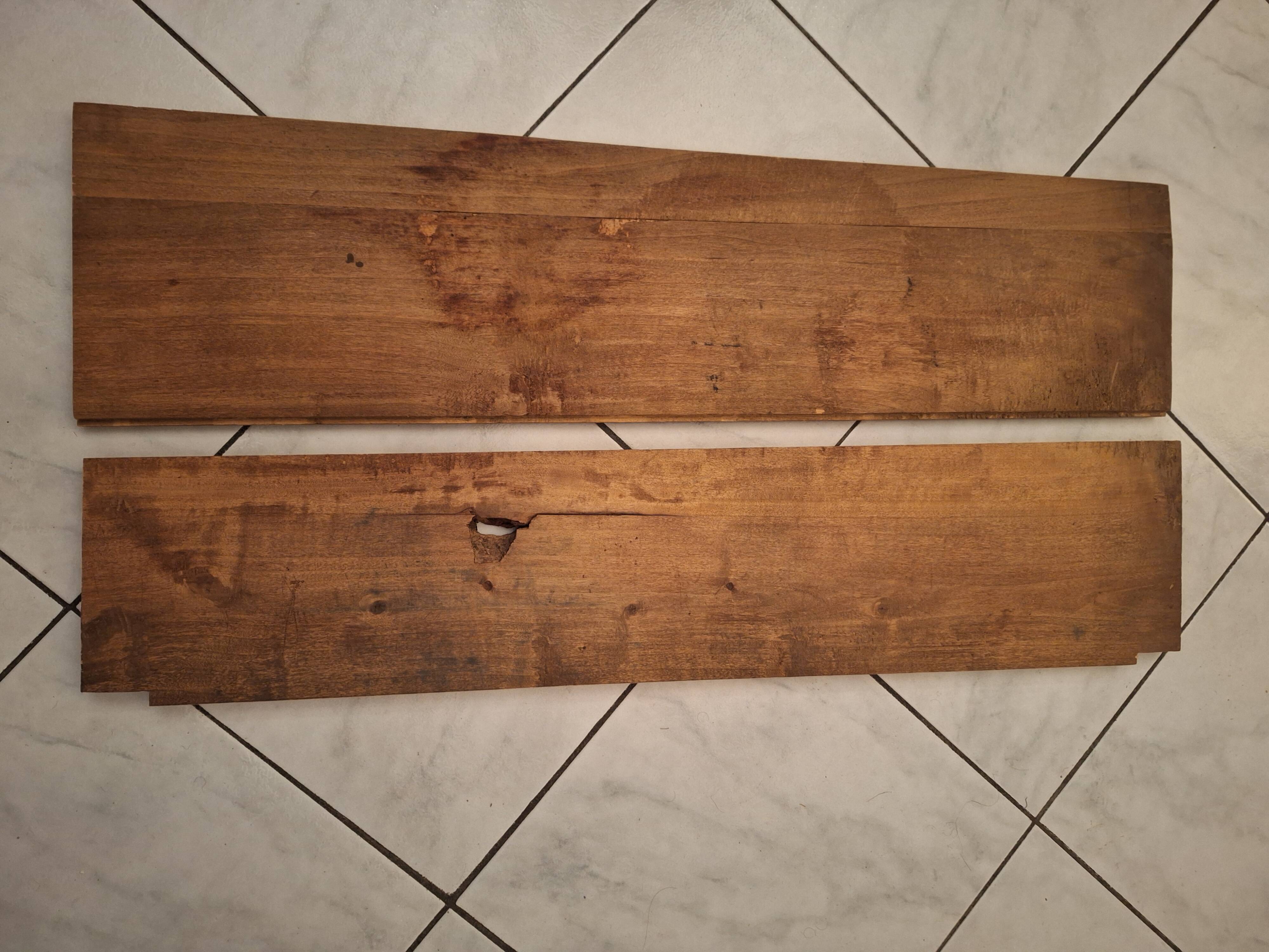 Ancien meuble de salle de bain avec marbre