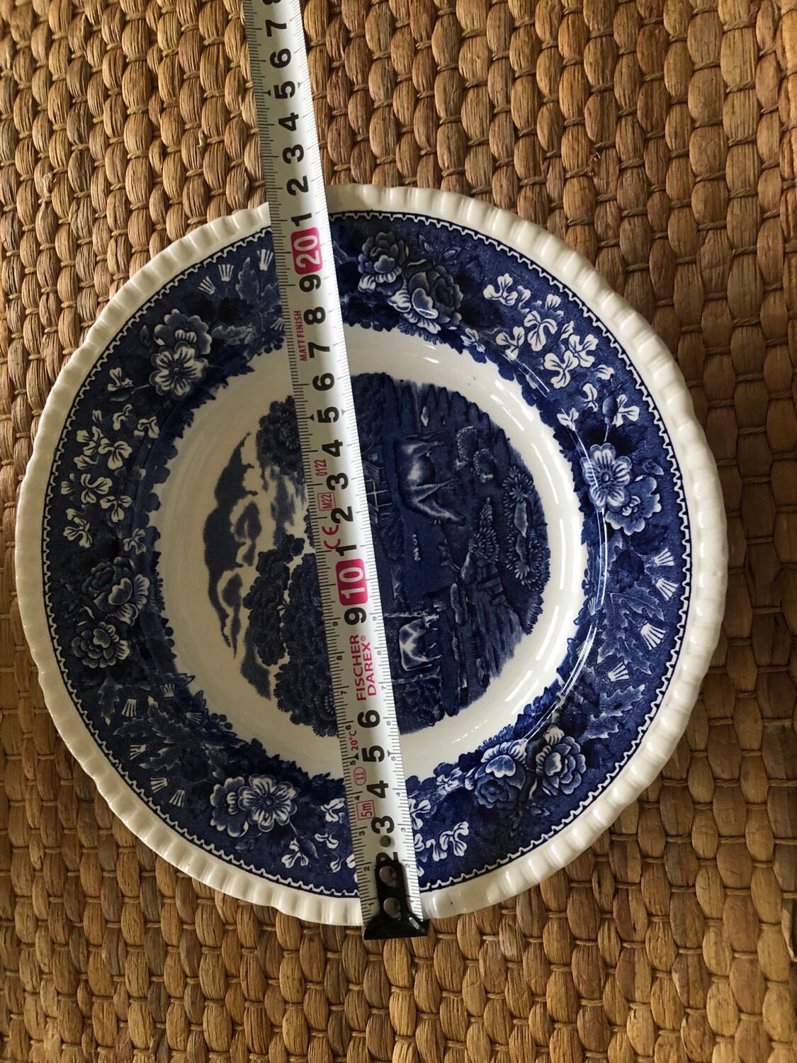 Blue English service sold in 1 lot