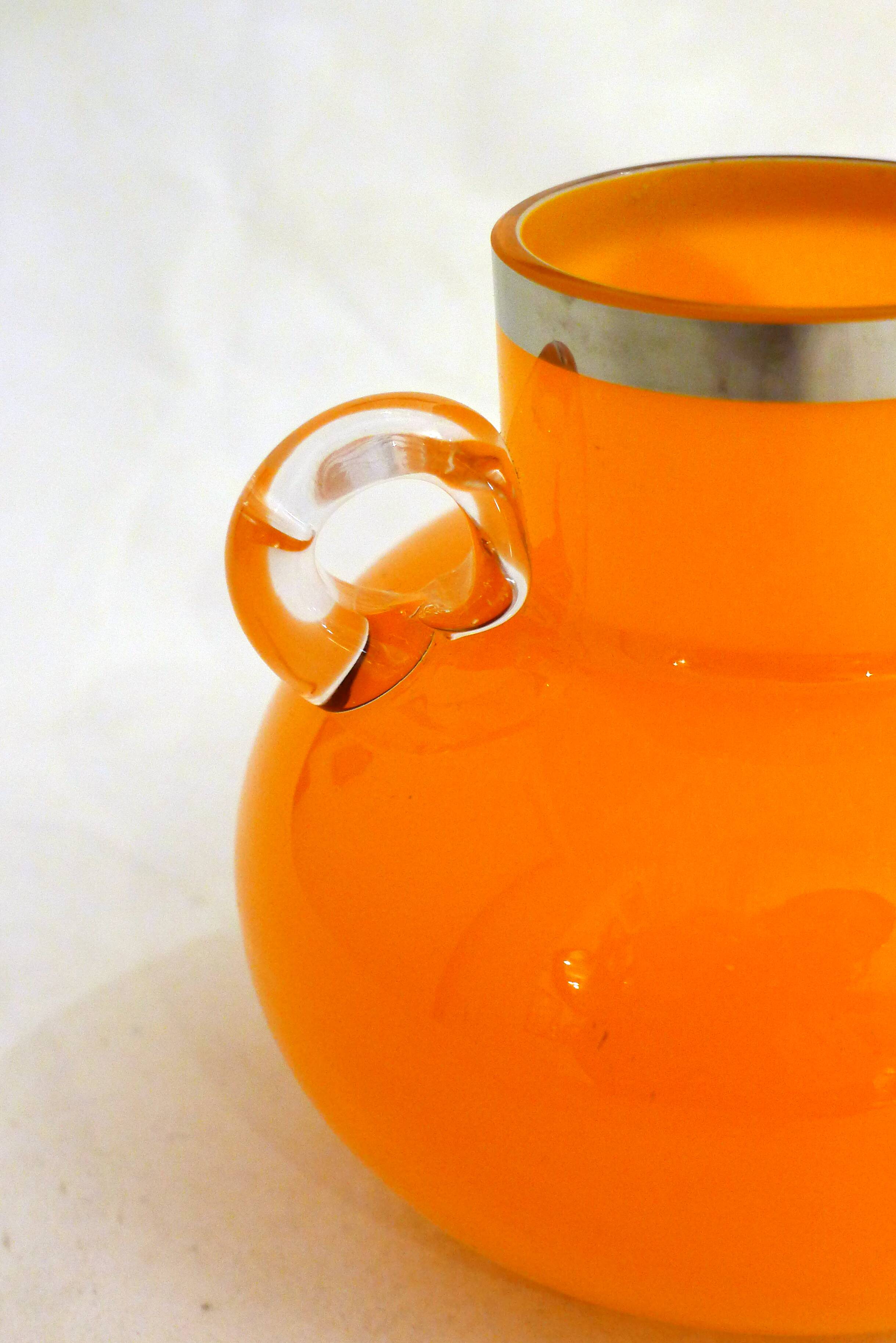 Petit vase opalin orange vintage Carnaby 1960'