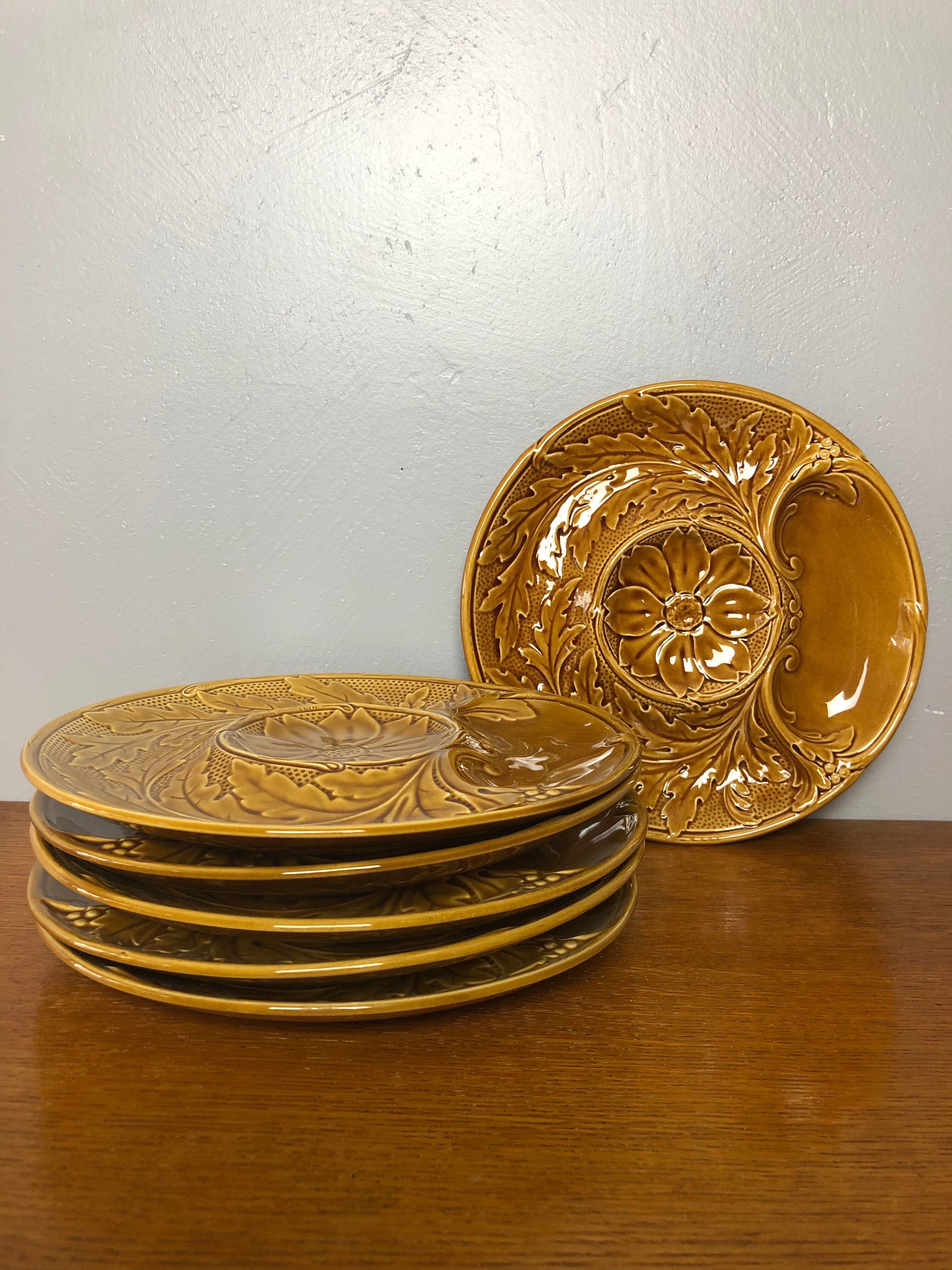 6 artichoke plates in Gien earthenware