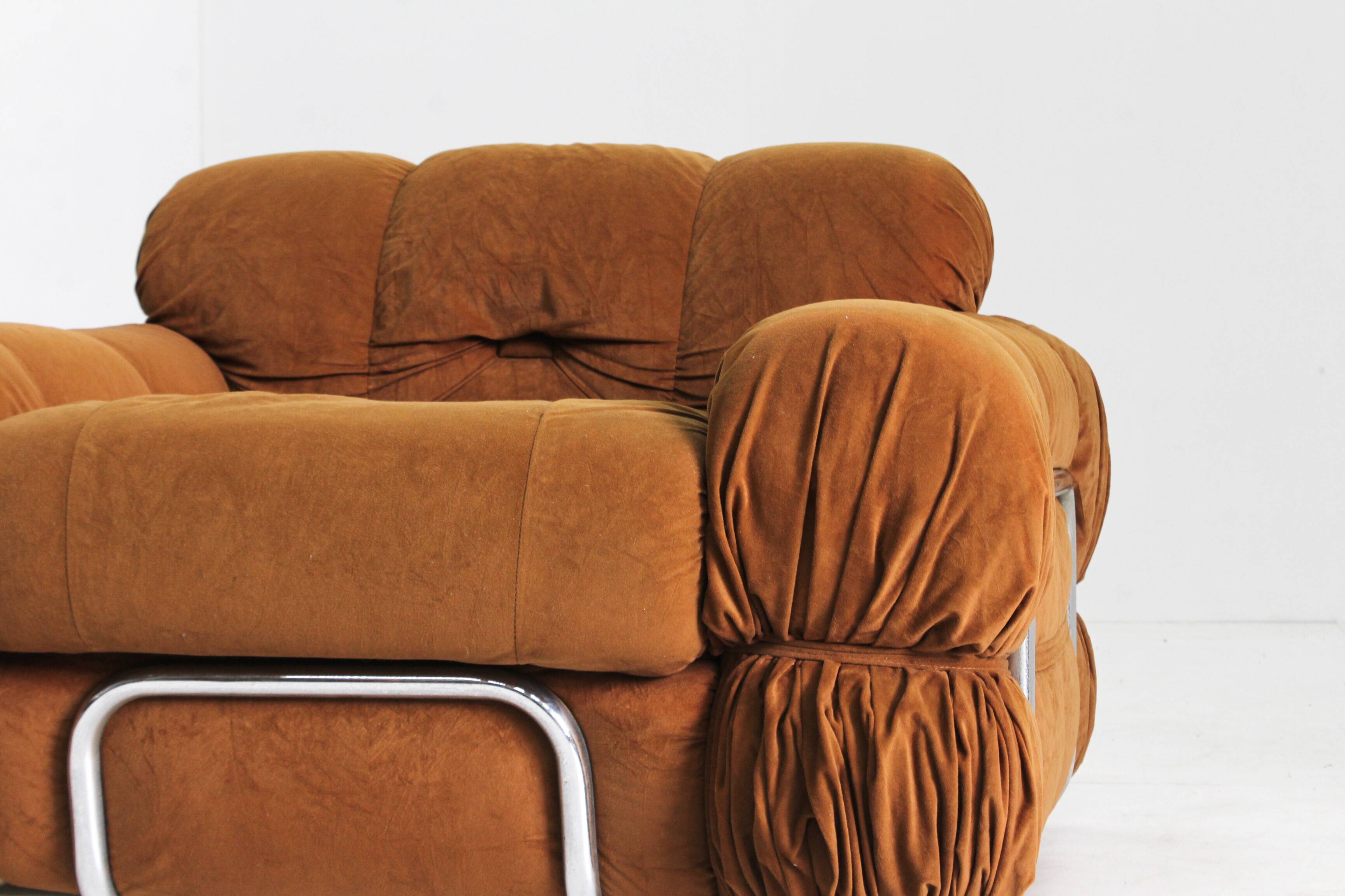 Vintage Italian armchair 1970