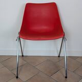 Lafargue L202 stackable chairs
