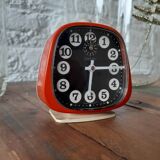Peter retro vintage red alarm clock