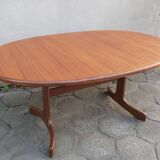 Extendable table, designed by V. Wilkins, G-Plan, Great Britain, 1960s.