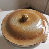 Soupière avec couvercle en grès du Marais