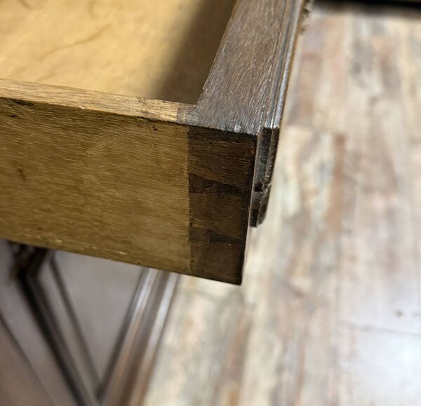 Buffet époque Napoléon III en chêne vers 1850