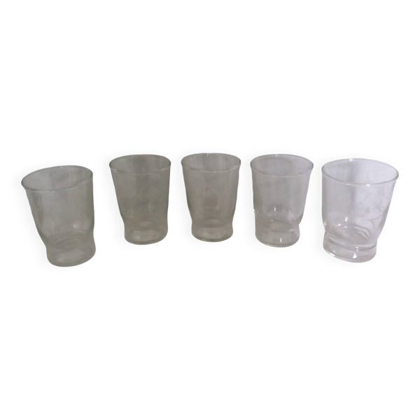 5 verres à digestif anciens, motif floral