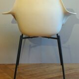 Armchair by Pierre Guariche, Vampire model, "Maison du Monde" edition