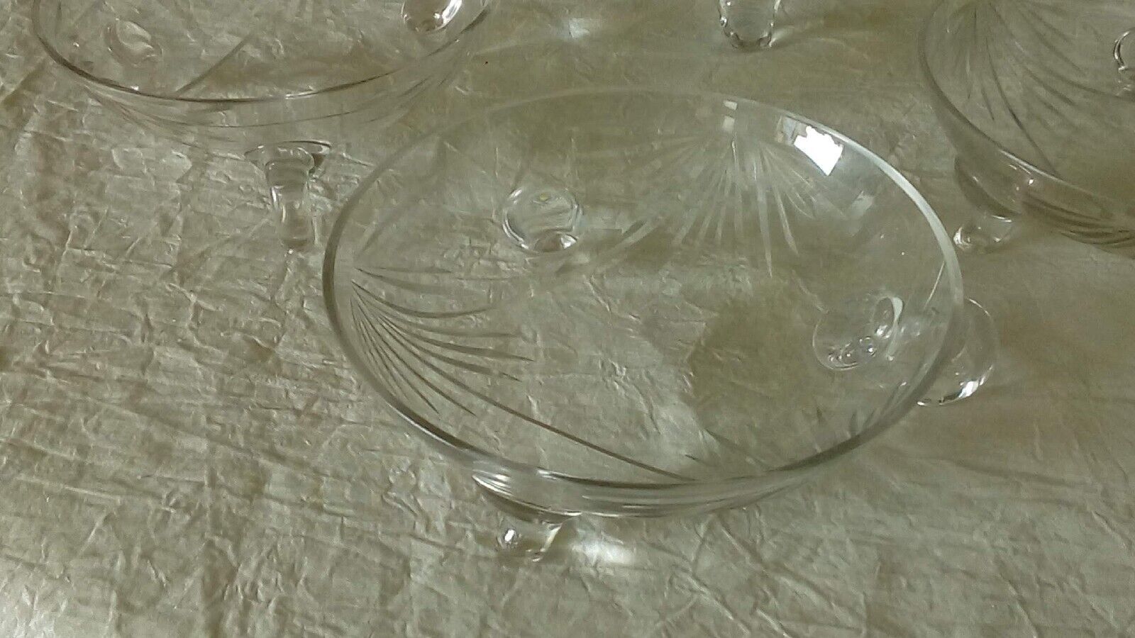 Dessert service salad bowl cut in crystal cut