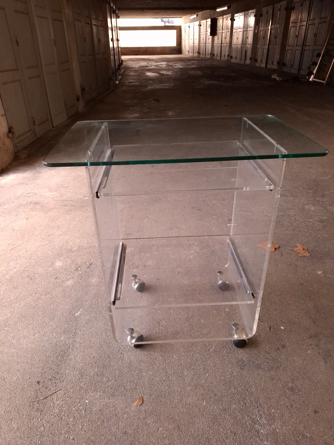 Dessert, side table David Lange for Roche Bobois