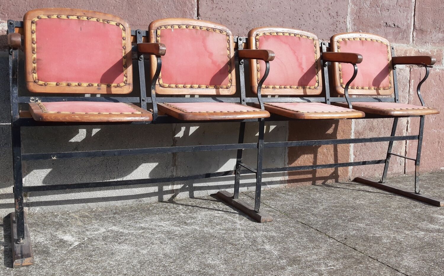 4 seater cinema bench