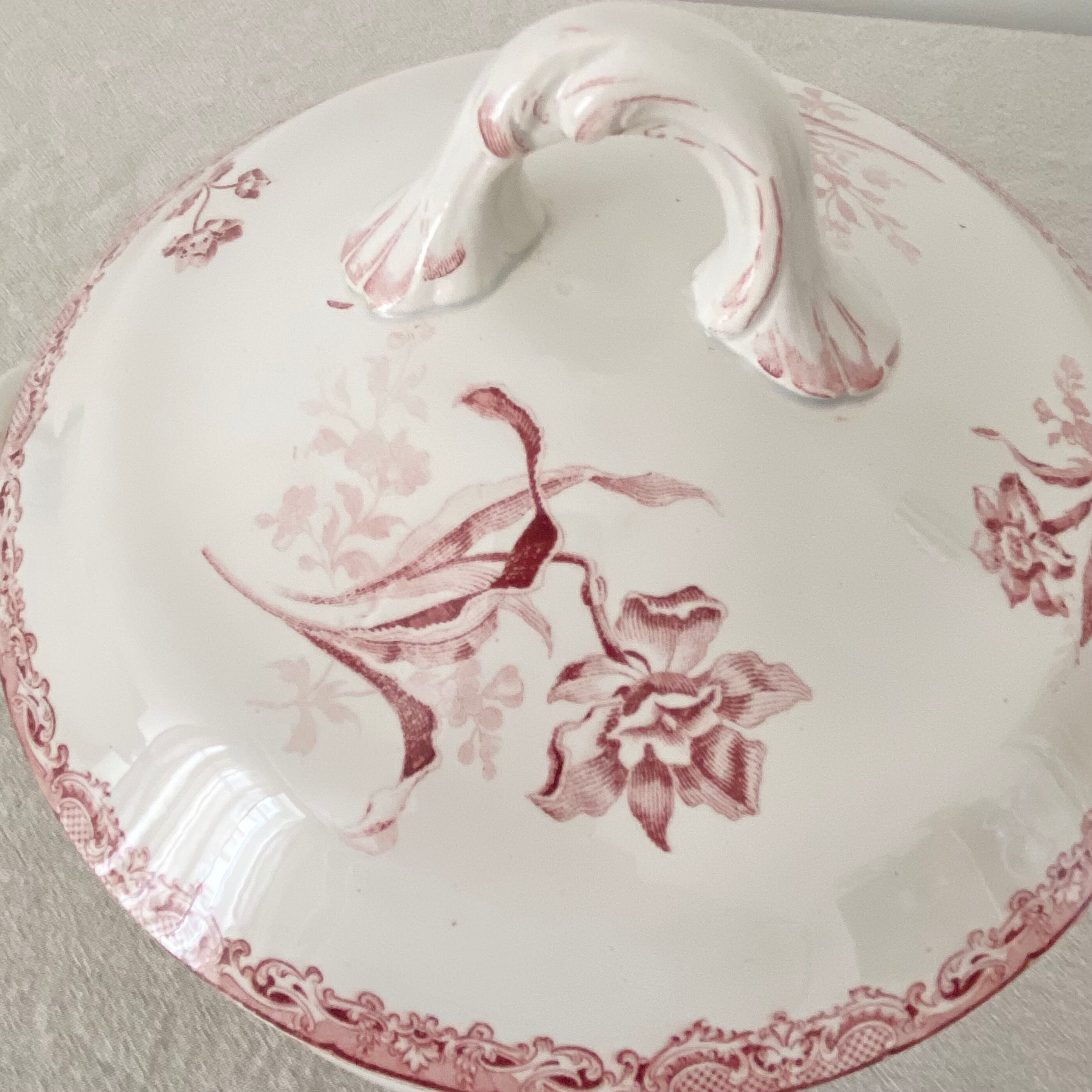 Old soup tureen sarreguemines (fontances) terre de fer