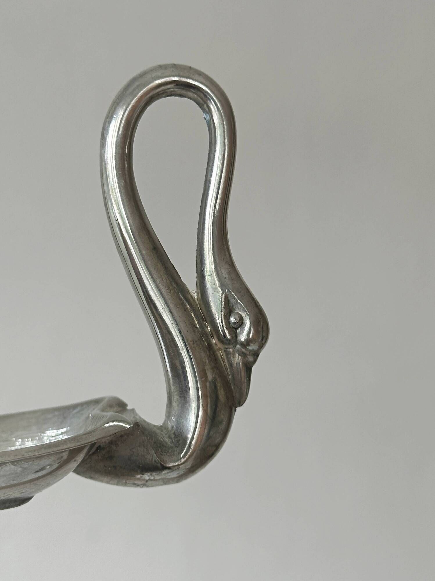 Set of 4 silver-plated swan bowls