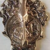 French masonic door knocker/knocker of the templars, in cast bronze. knight medallion, hand with hammer