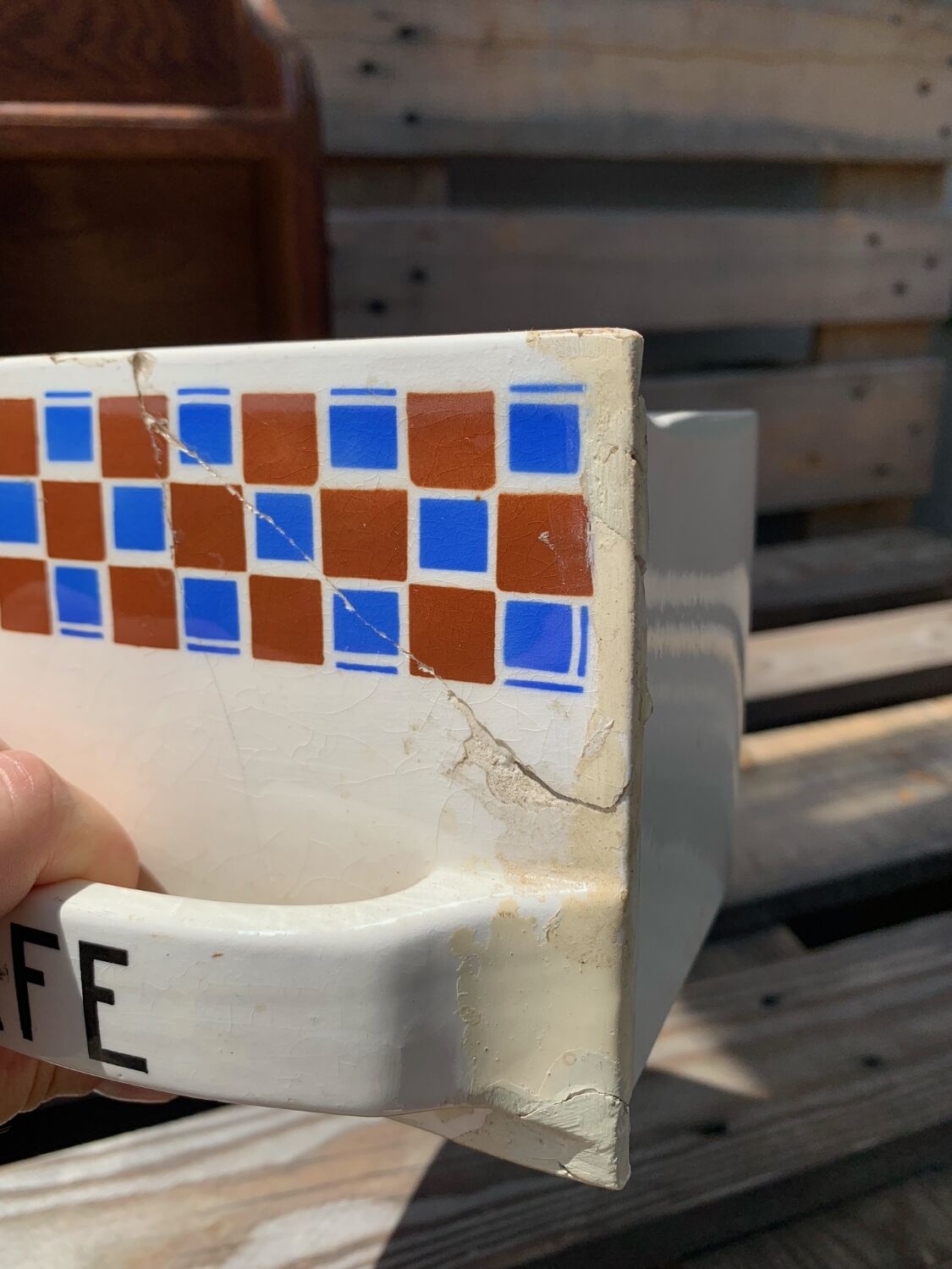 Old spice cabinet Saint-Clément