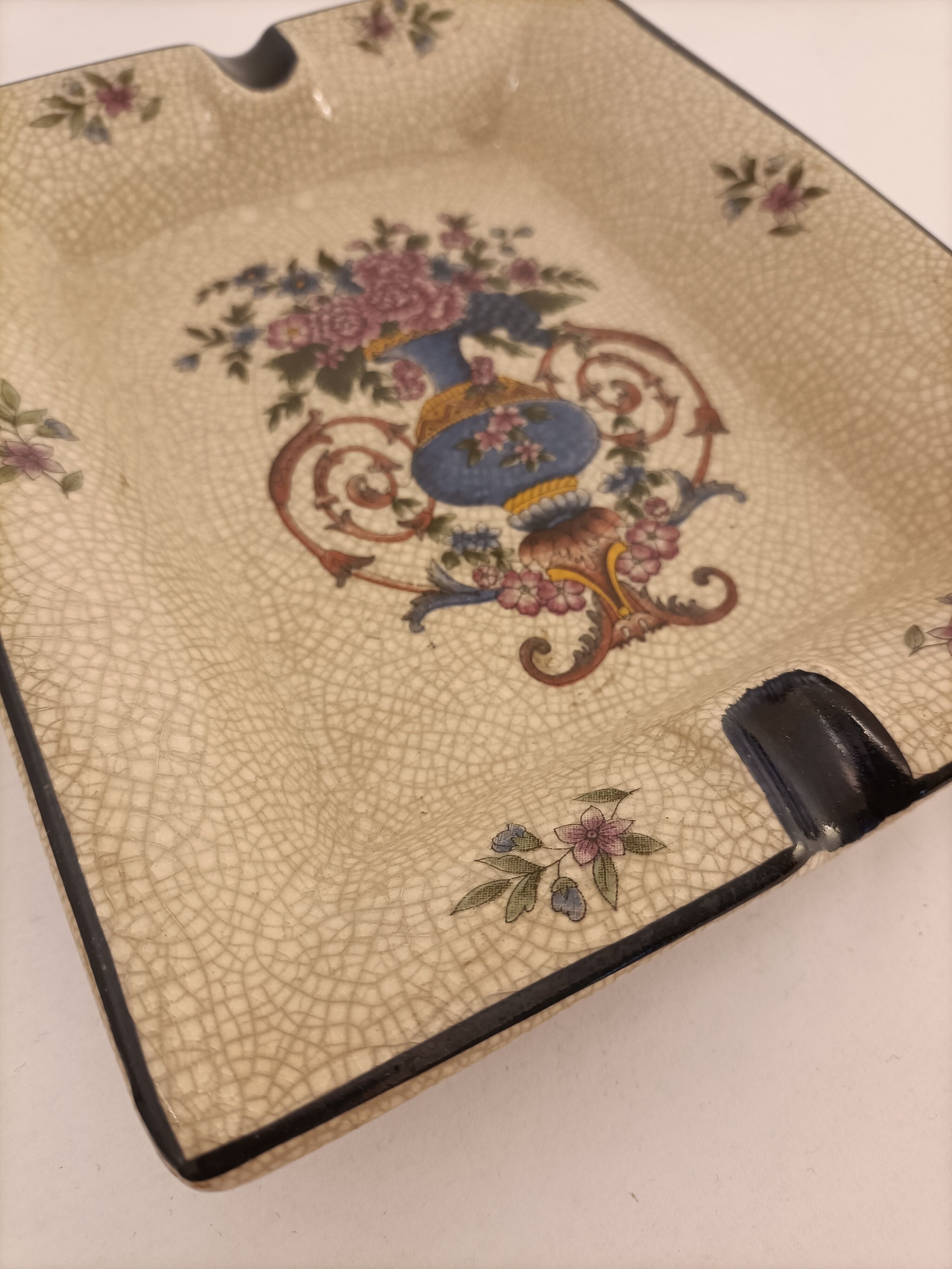 Vintage ceramic ashtray