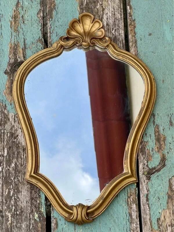 Louis XV rococo style mirror in gilded wood - timeless elegance