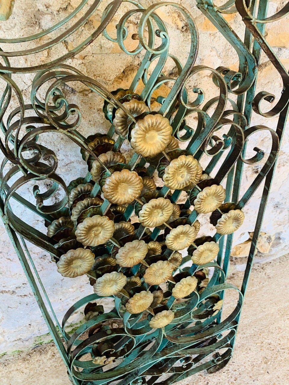 Screen, Art Deco wrought iron with floral decorations circa 30's