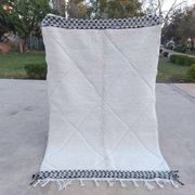 Tapis blanc en laine naturelle