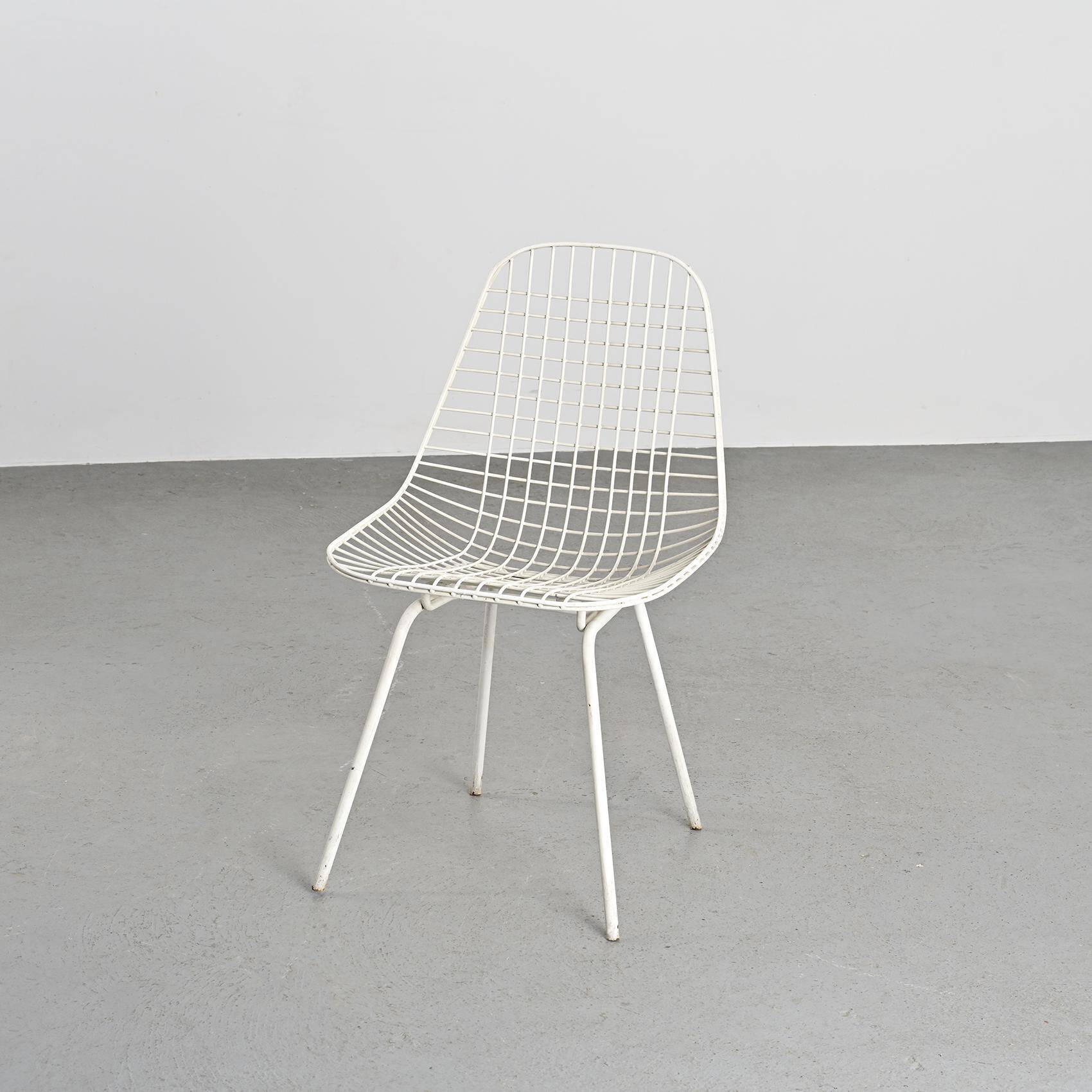 Set of 4 "Bikini" chairs by Charles & Ray Eames for Herman Miller, 1951