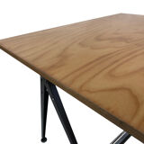 The original ahrend reply drawing board, designed by Wim Rietveld and Friso Kramer for Cirkel's Ahrend