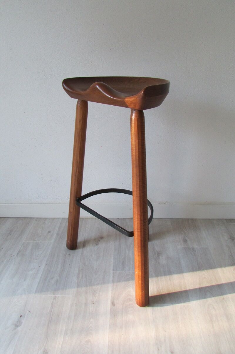 Bar stool 