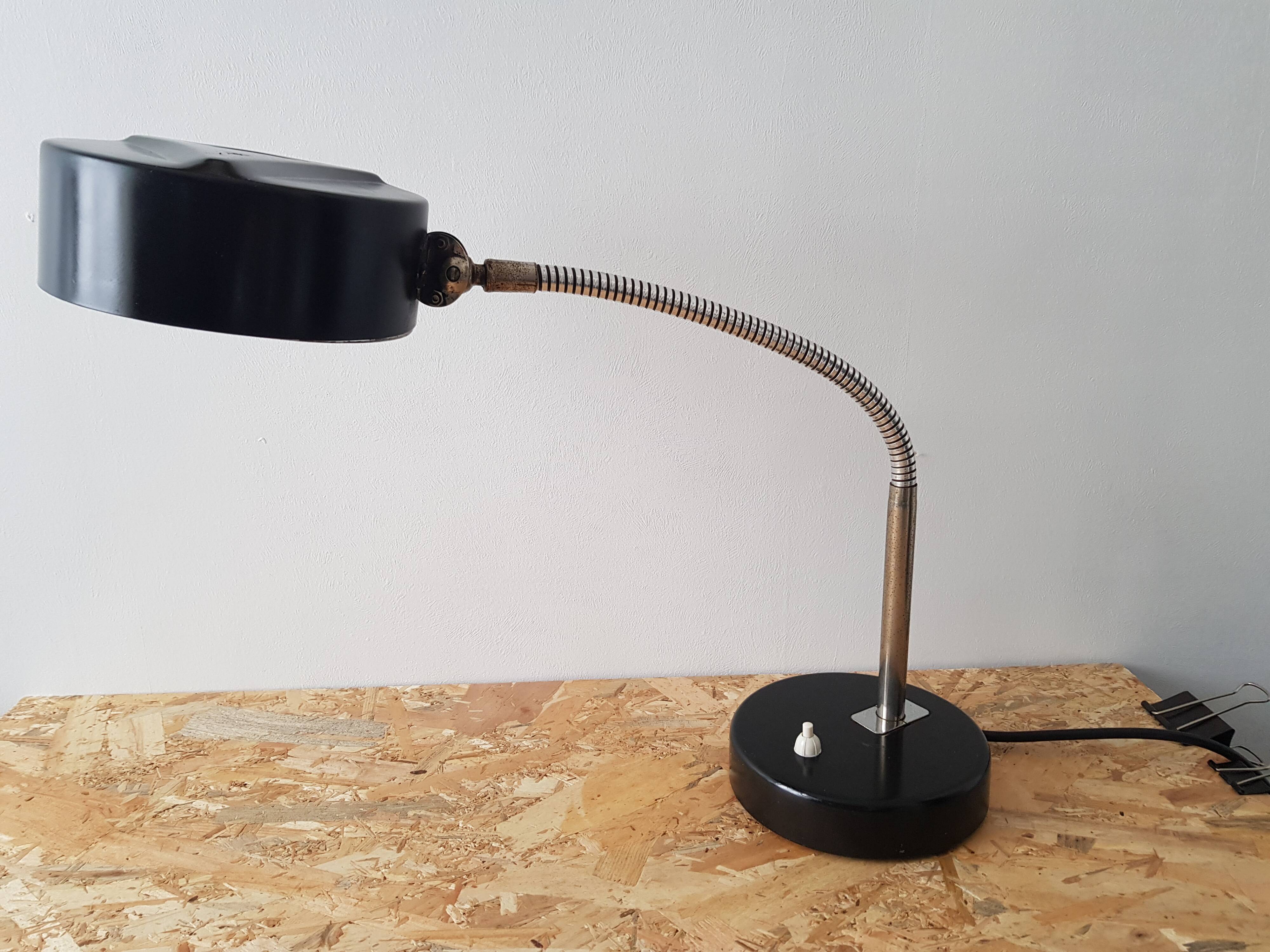 DLG Jumo desk lamp