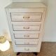 Chiffonnier/ Commode haute ancienne patinée blanc pieds compas