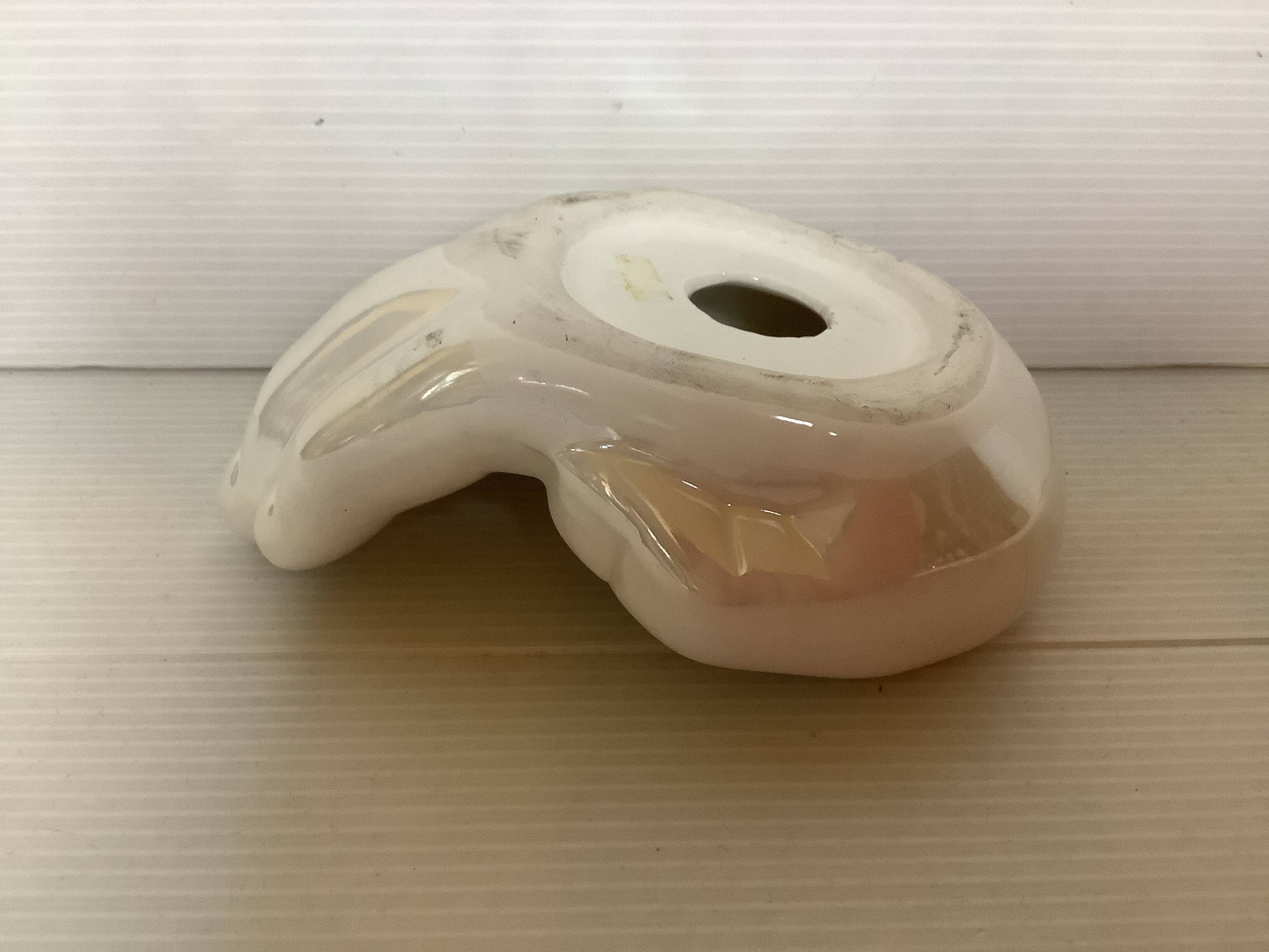 Iridescent white hand ring sizer pocket