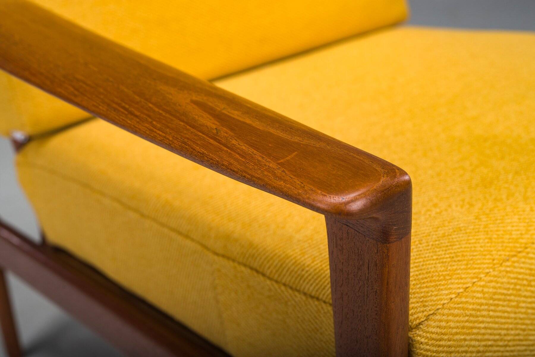 Chaise longue danoise du milieu du siècle en teck attribuée à Ib Kofod-Larsen, années 1960