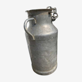 Ancient zinc milk can