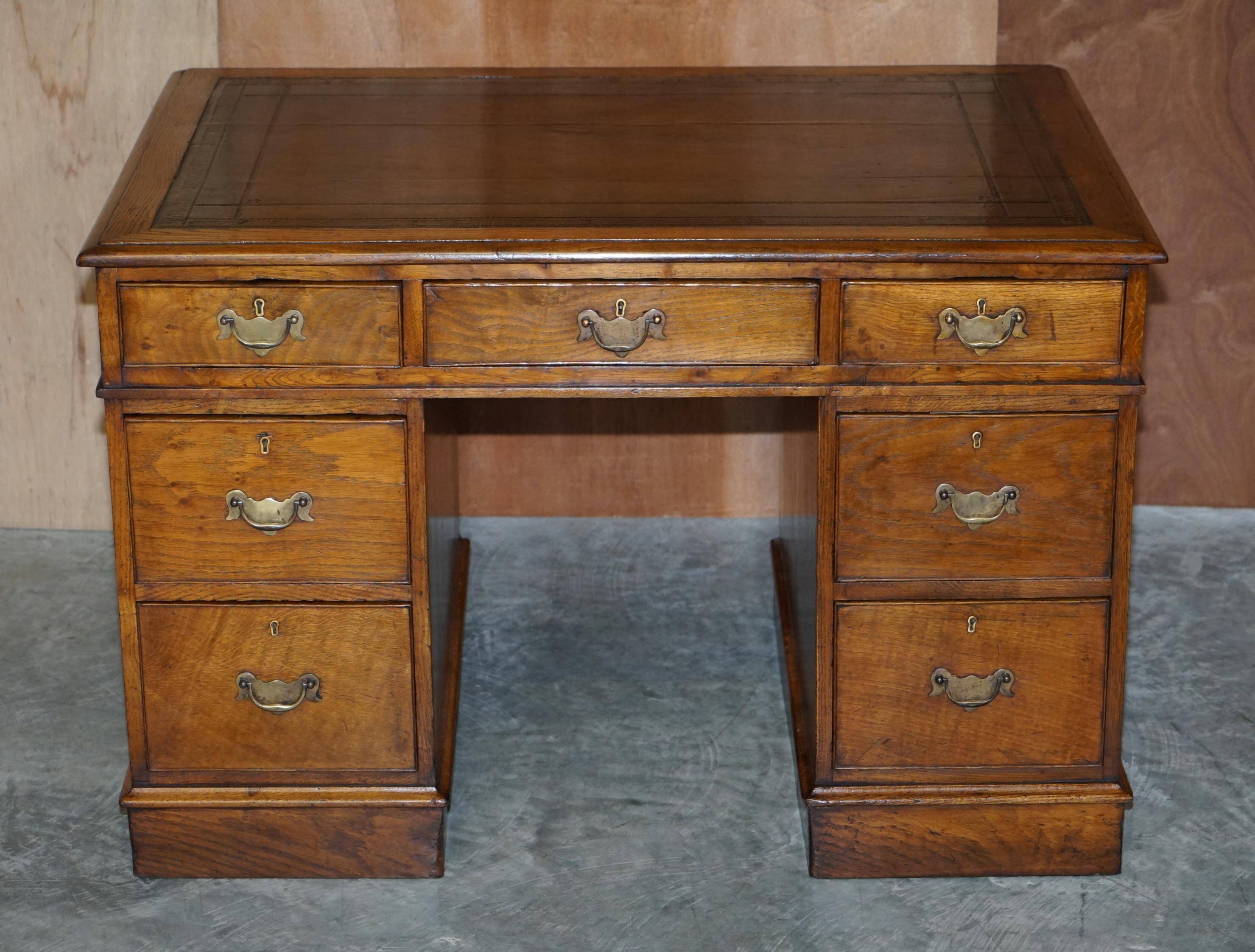 Georgian oak chest of drawers restored around 1800