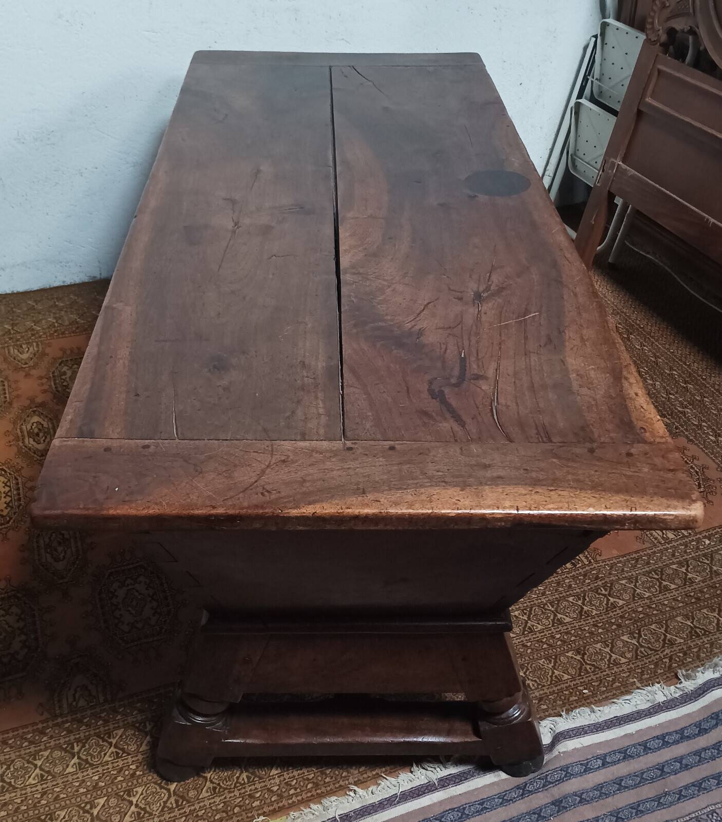 Table Maie en noyer 18ème