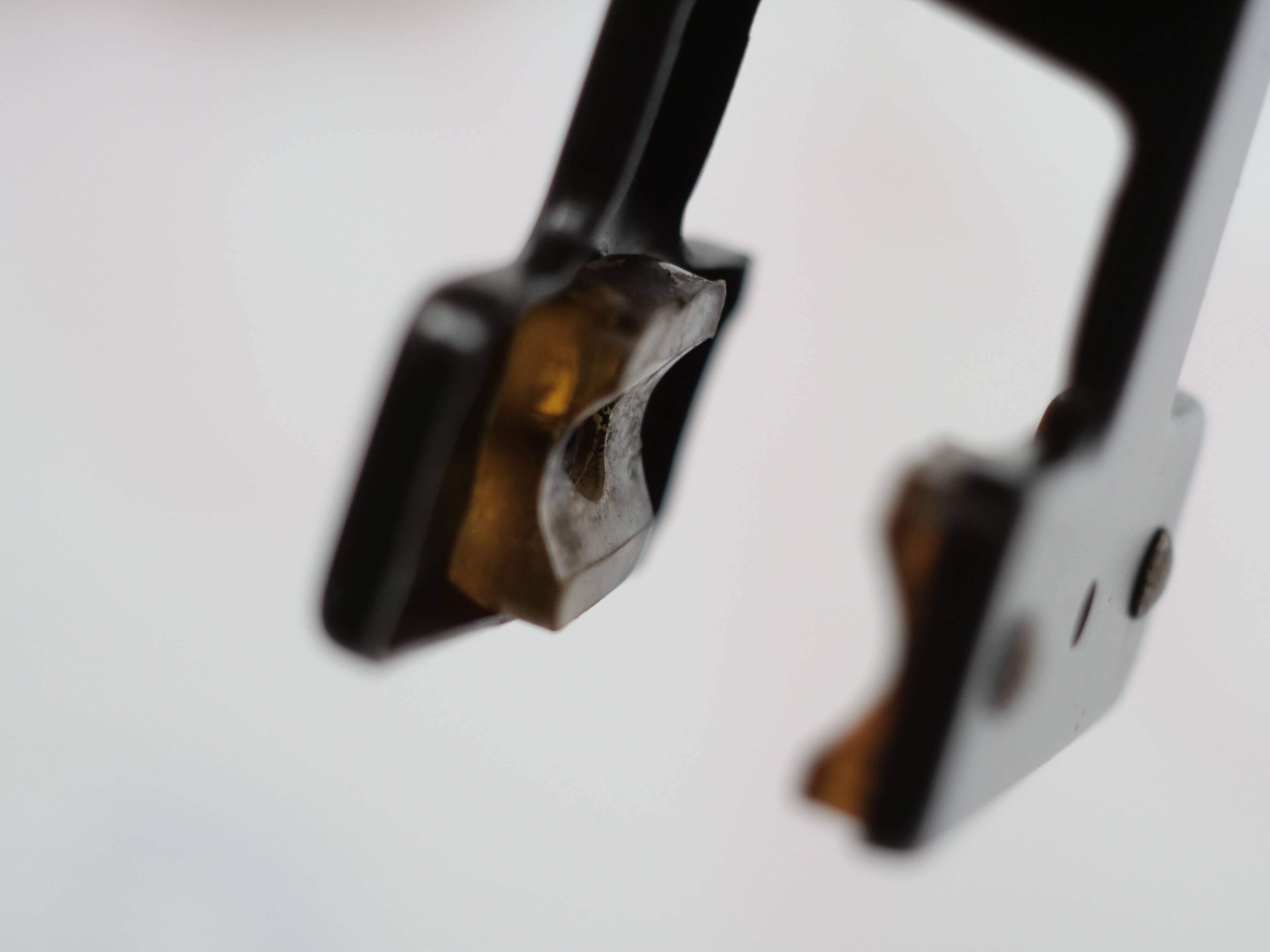 Artemide clamp lamp designed by Ernesto Gismondi model Sintesi
