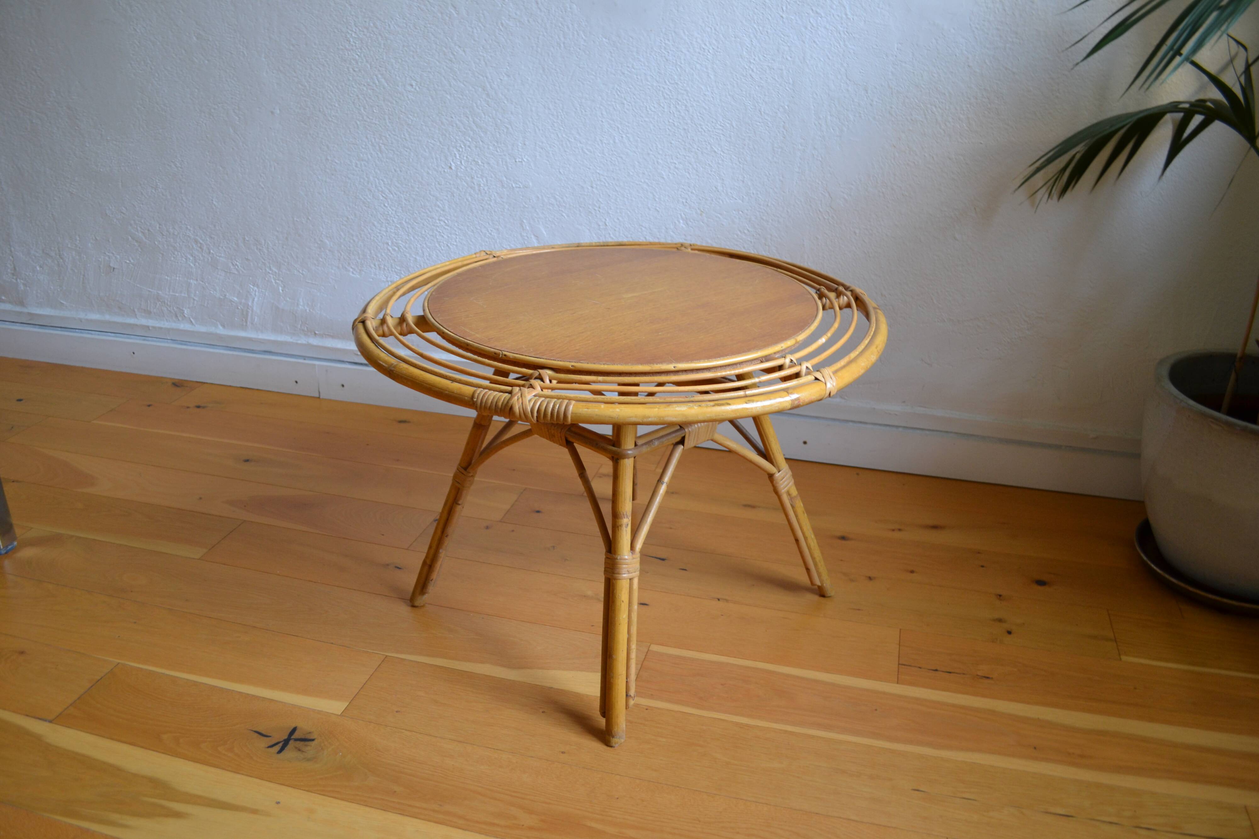 Vintage round rattan coffee table