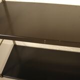 Metal string shelf